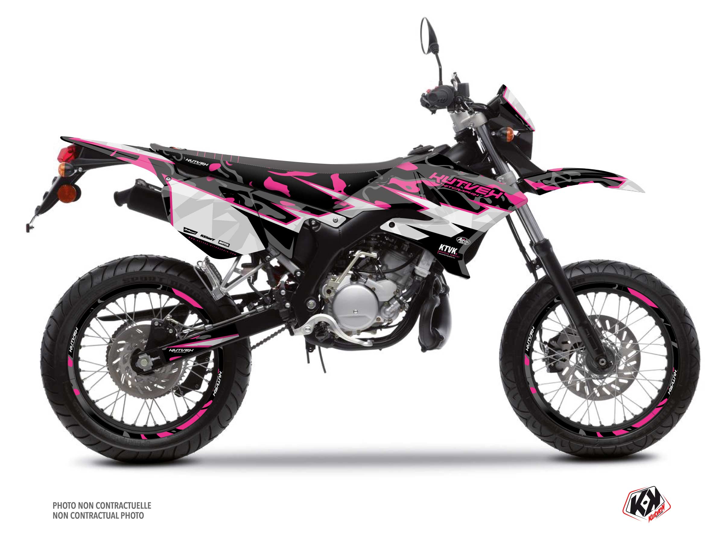 PACK BARBARIAN Graphic Kit + Seat Cover Yamaha DT 50 Pink